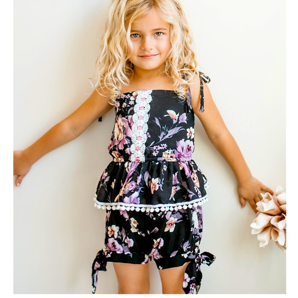 Oopsie daisy gorgeous short set, 10